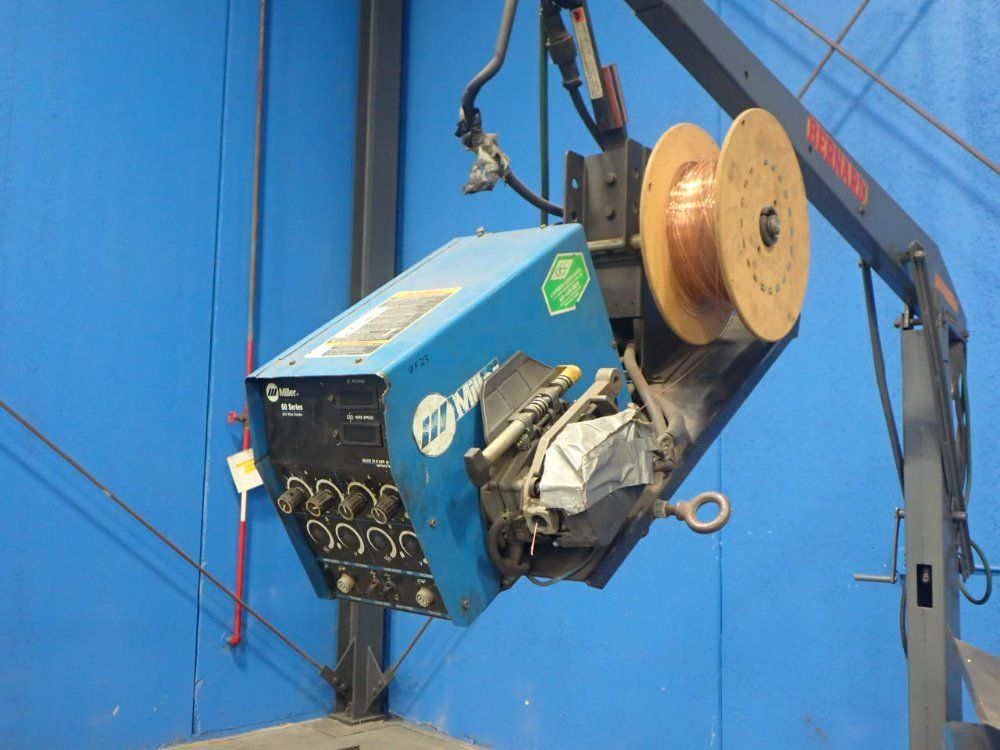 Miller 450 A Cv/dc Welder & Welding Boom - Deltaweld 452