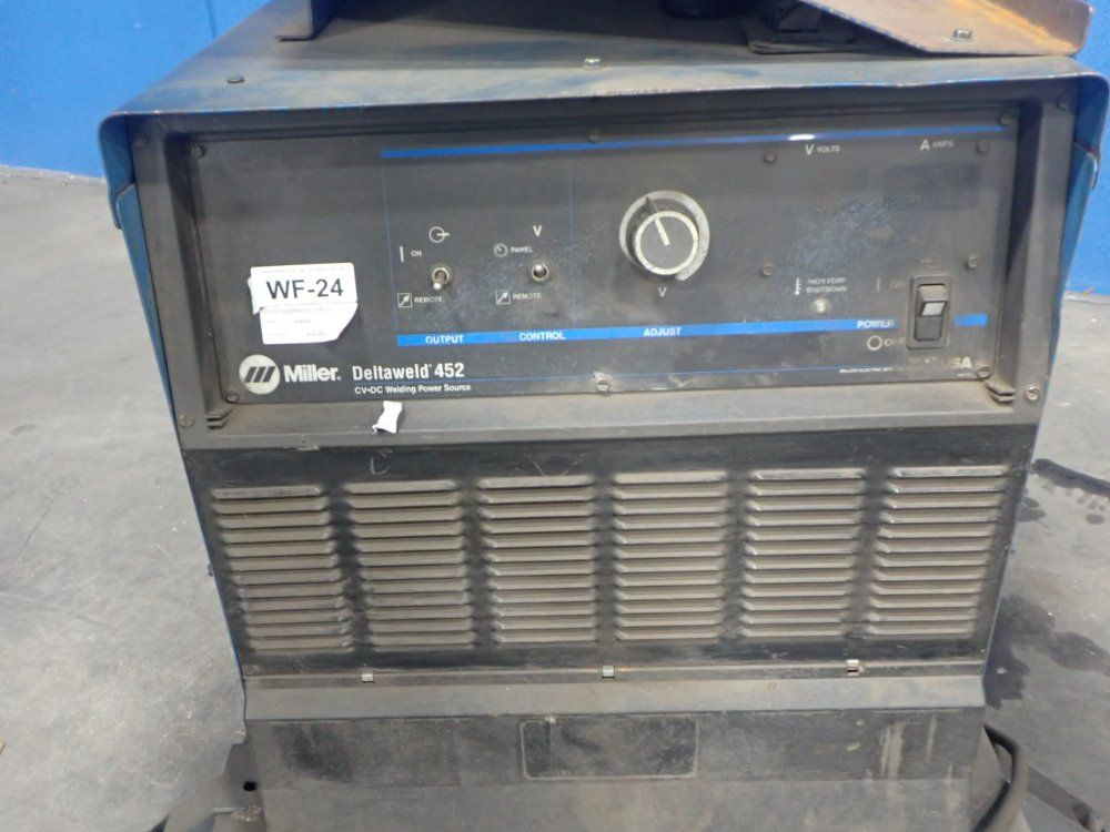 Miller 450 A Cv/dc Welder & Welding Boom - Deltaweld 452
