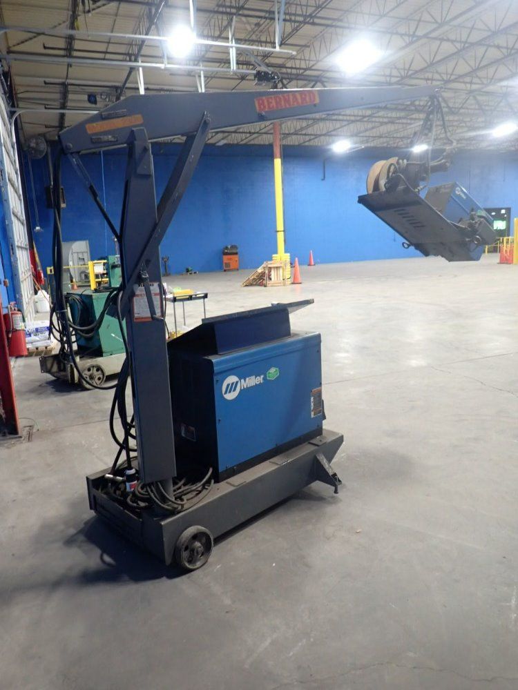 Miller 450 A Cv/dc Welder & Welding Boom - Deltaweld 452