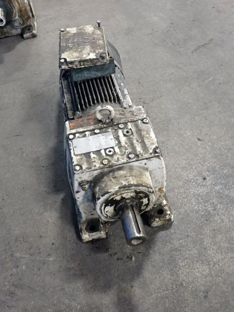 Sew Gear Reducer - R77dt100l4es1r