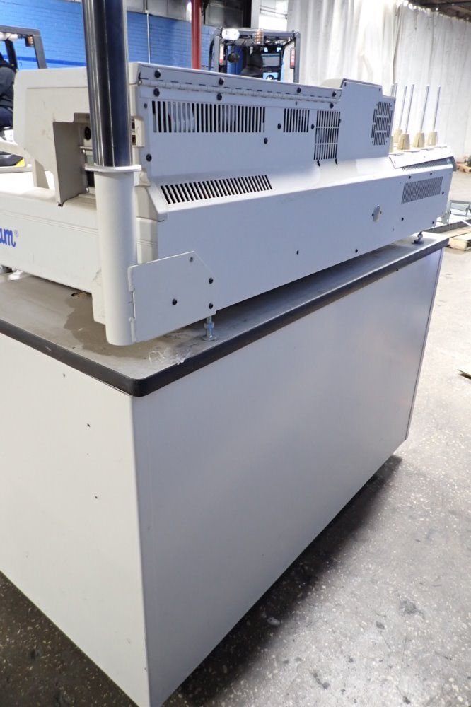 Meistergram Embroidery Machine - 900xlc