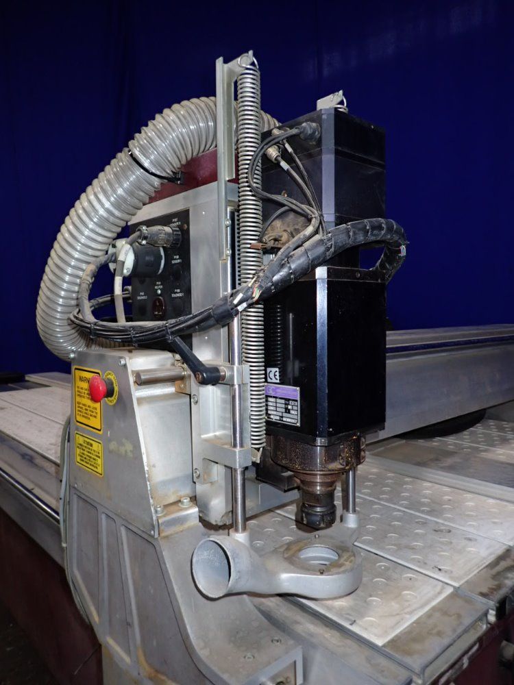 Gerber 121" X 58" Cnc Router - Sabre 408