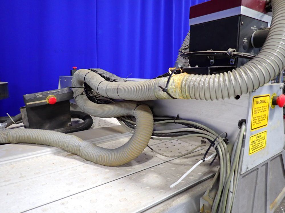 Gerber 121" X 58" Cnc Router - Sabre 408