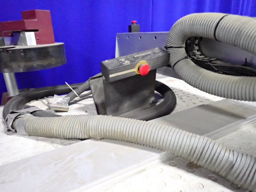 Gerber 121" X 58" Cnc Router - Sabre 408