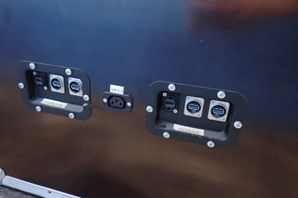 Thon Display Multi-case