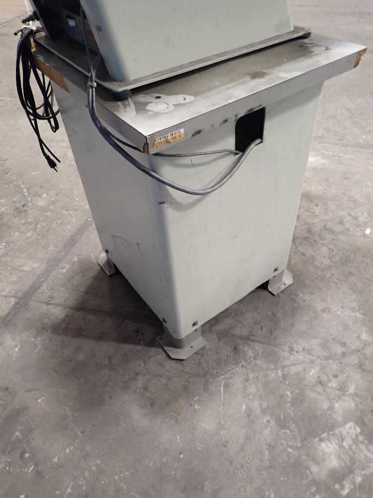 Accu Count Vibratory Feeder - Dac-1000