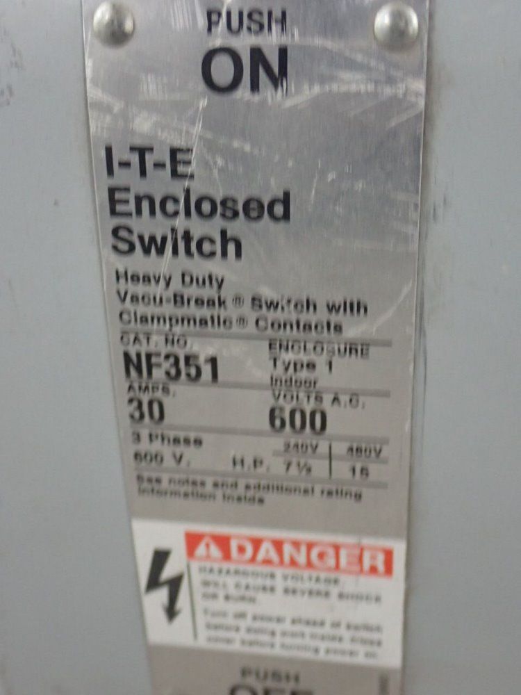  Enclosed Switch