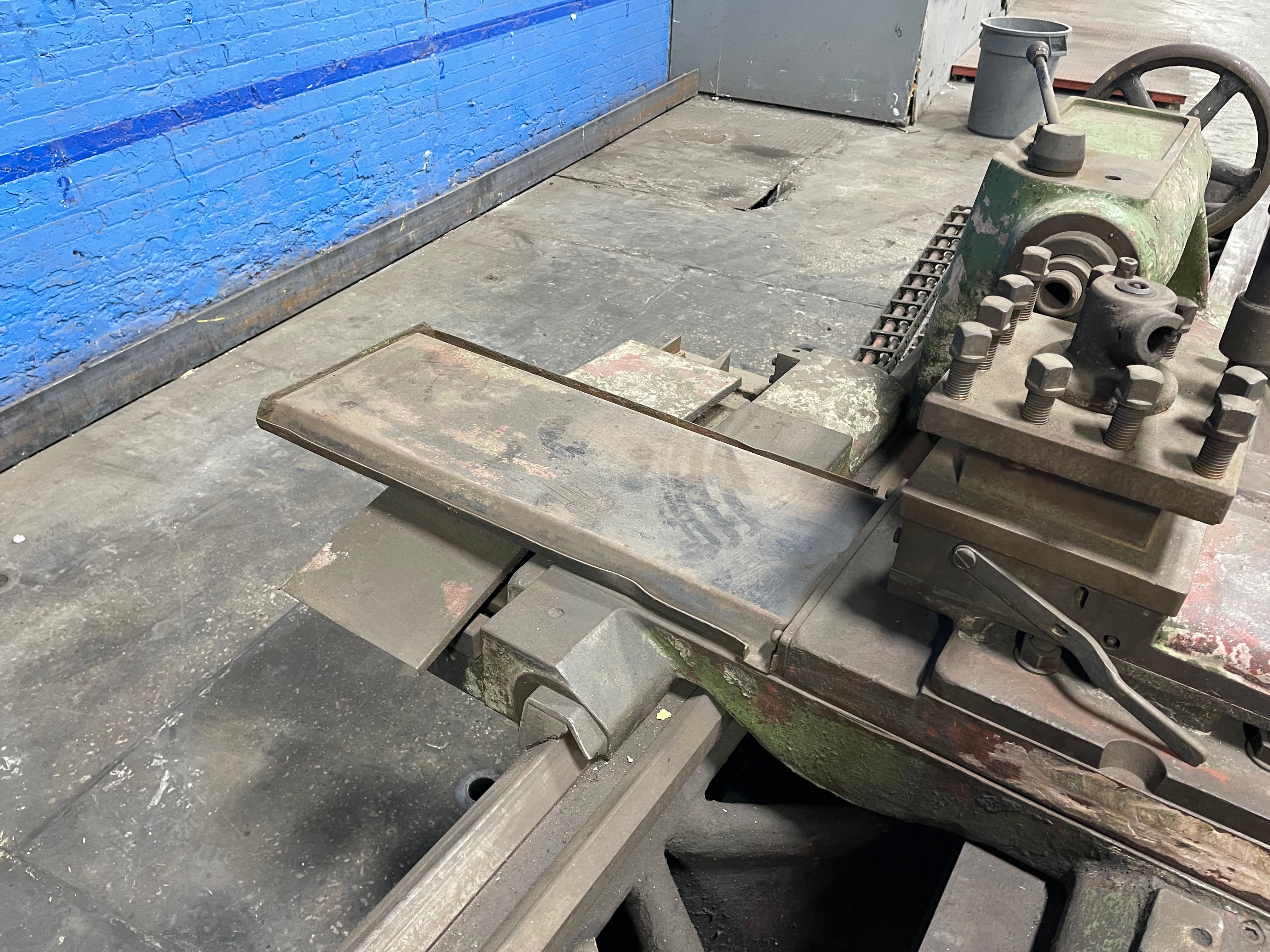 Poreba  Gap Bed Lathe