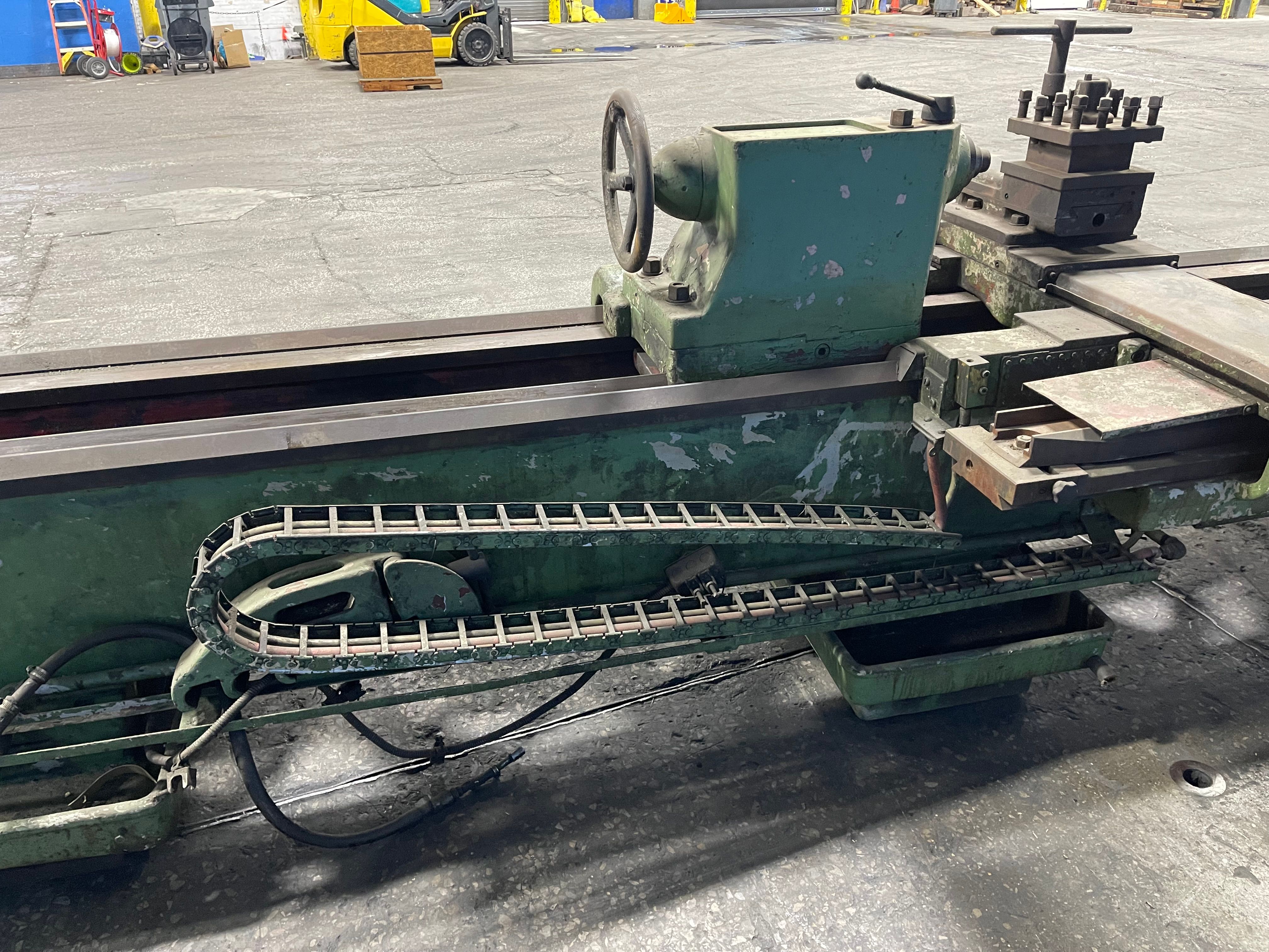 Poreba  Gap Bed Lathe
