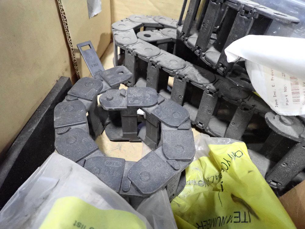 Used Mcmaster Carr Layin Snaptogether Open Cable/hose Carrier