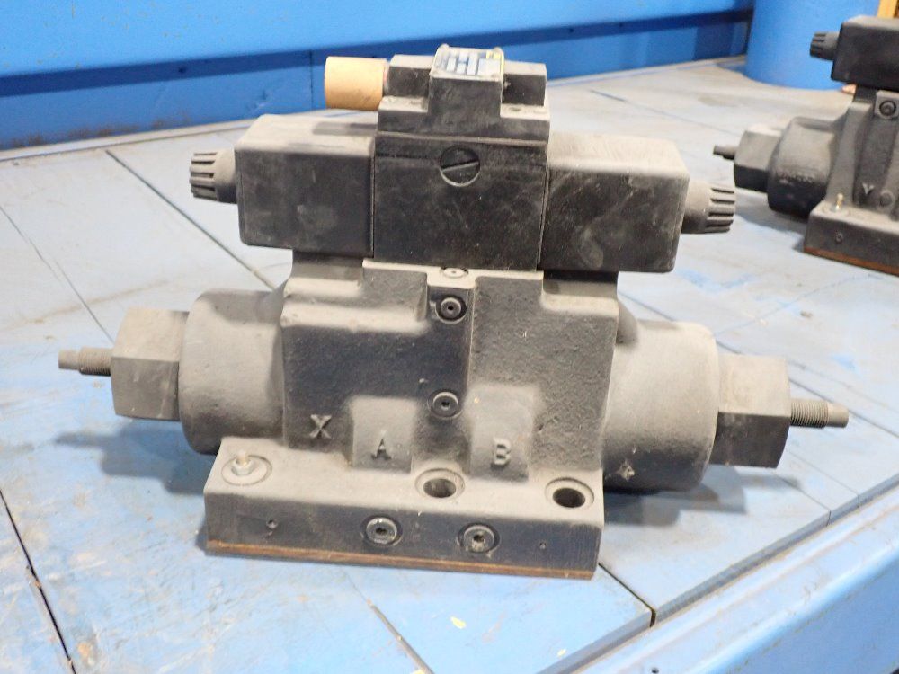 Parker Hydraulic Valve