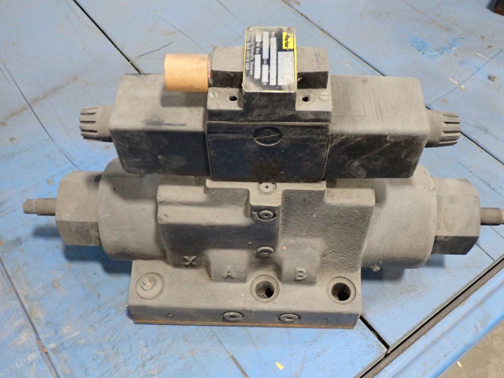 Parker Hydraulic Valve