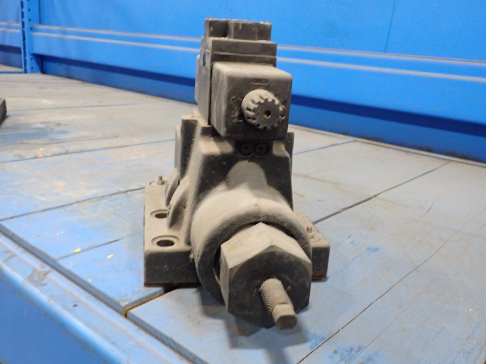 Parker Hydraulic Valve
