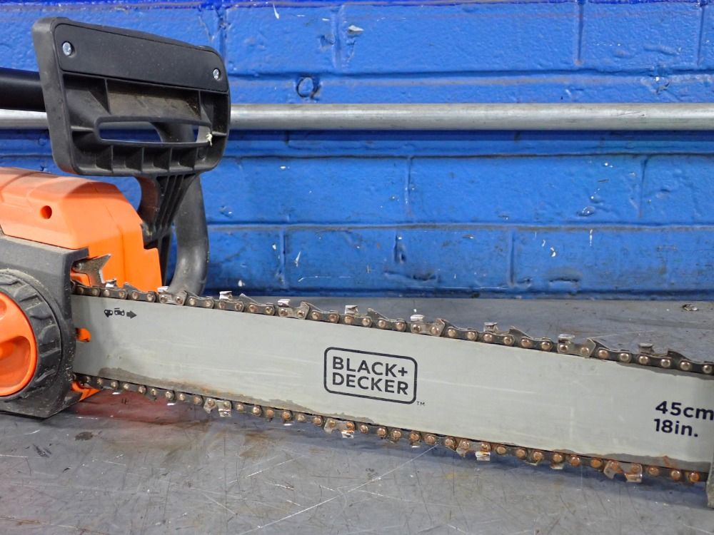 Black  Decker Electric Chain Saw