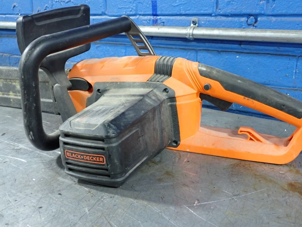 Black  Decker Electric Chain Saw