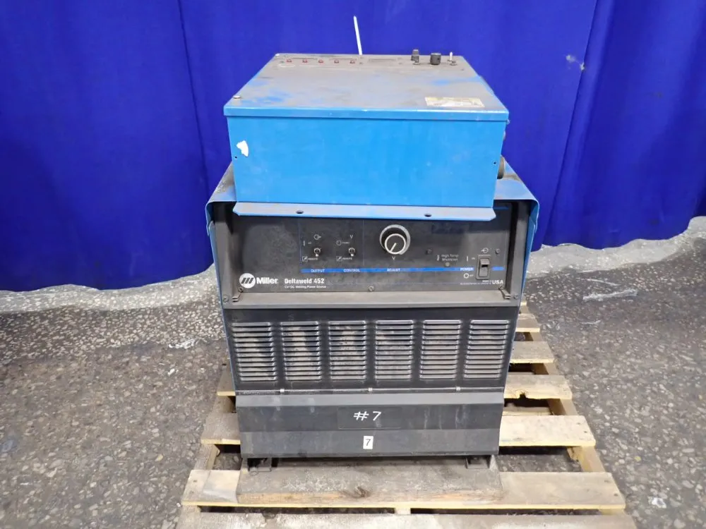 Miller 450 Amp Welder - Deltaweld 452