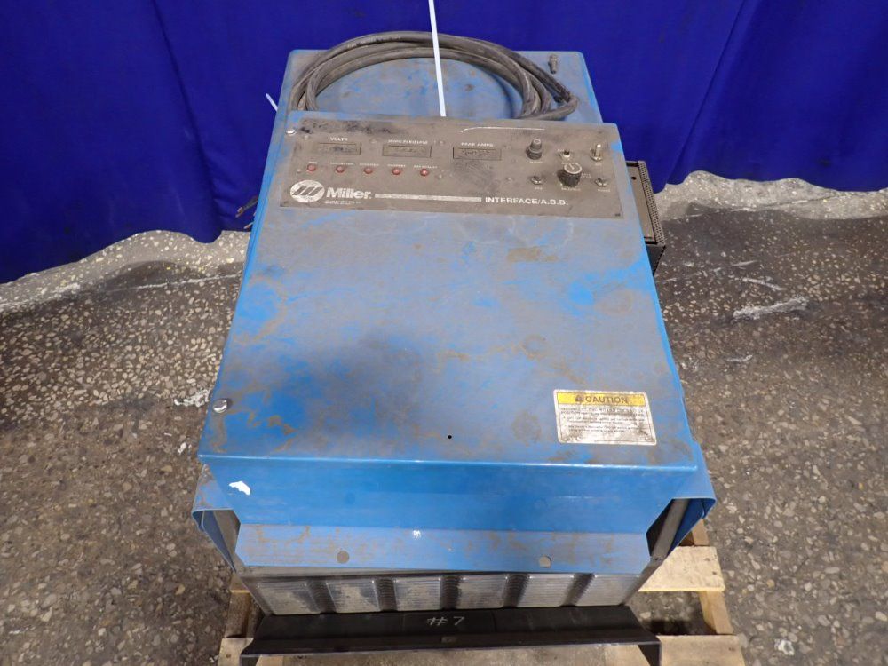 Miller 450 Amp Welder - Deltaweld 452