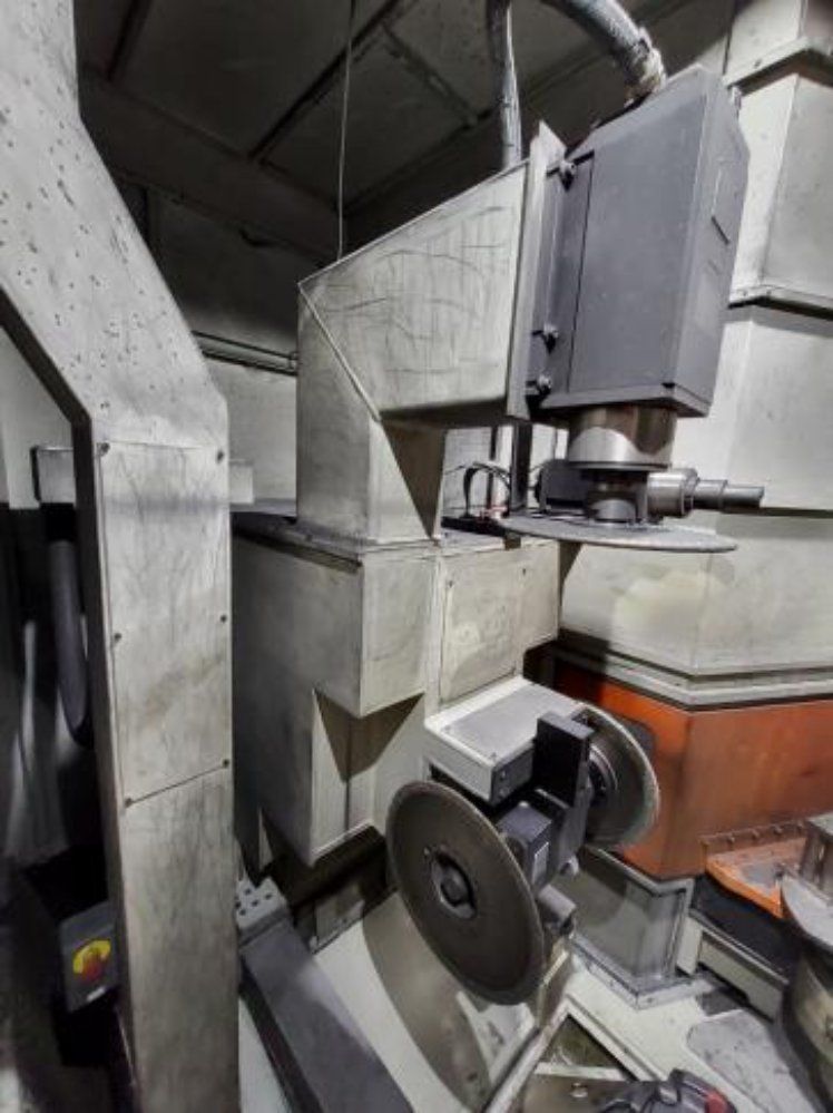 Maus Series 600 Fettling Machine