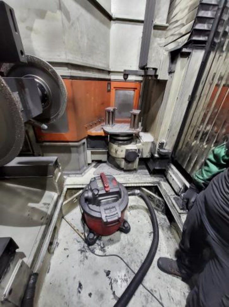 Maus Series 600 Fettling Machine