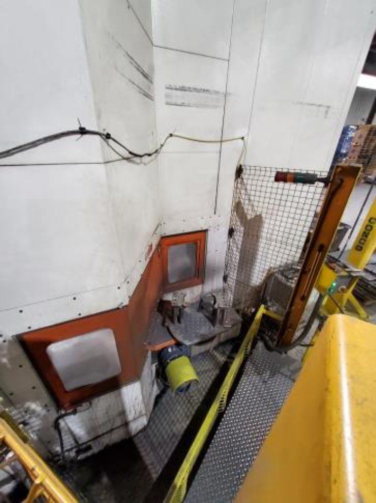 Maus Series 600 Fettling Machine