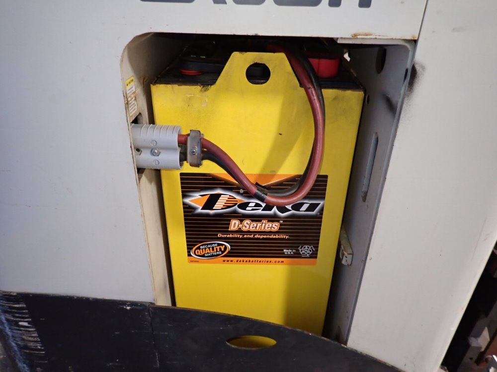 Crown Crown Rr522045 Electric Forklift