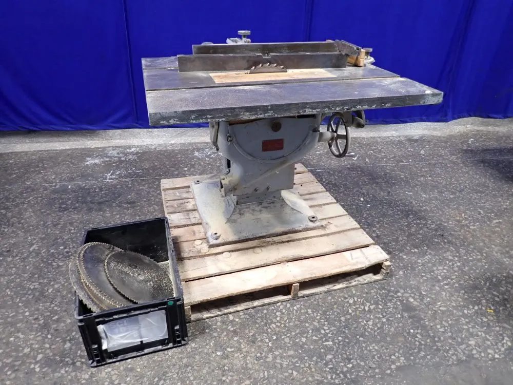 Northfield Foundry  Machine Co Table Saw