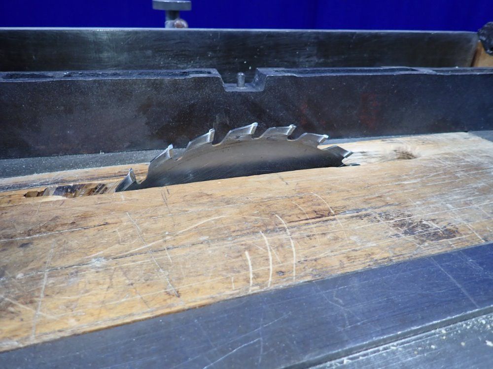 Northfield Foundry  Machine Co Table Saw