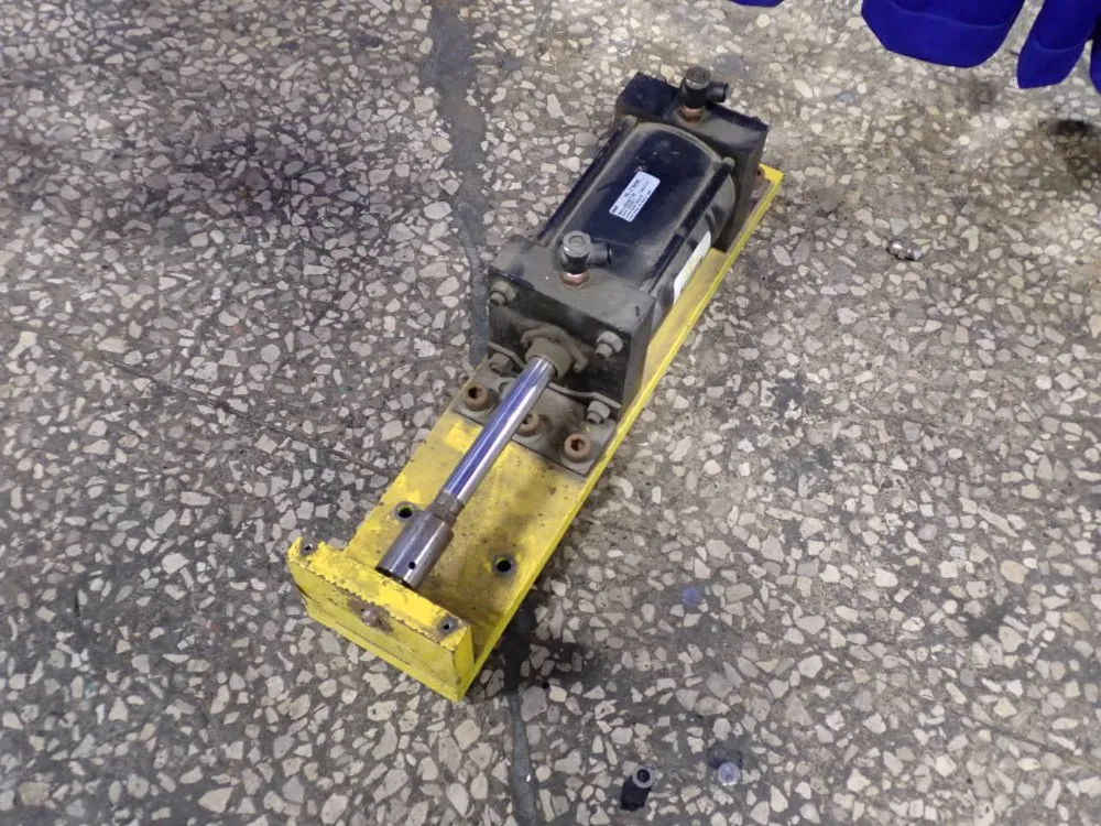 Schrader Bellows Cylinder - Pbf1104226.000