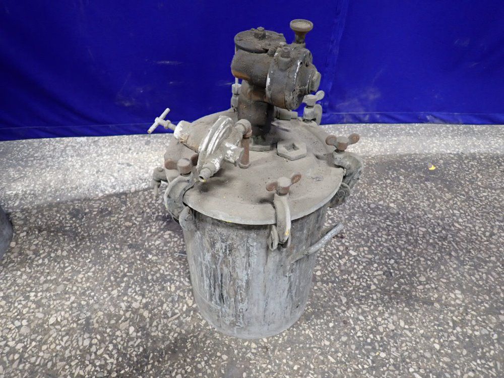  Pressure Tank