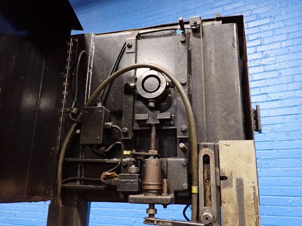 Marvel  Armstrongblum Mfg Co Marvel  Armstrongblum Mfg Co 8markii Vertical Bandsaw