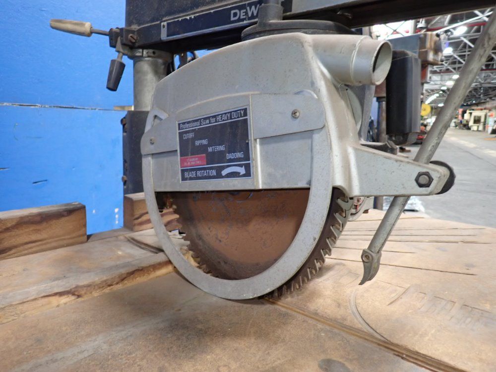 Black  Decker Radial Arm Saw