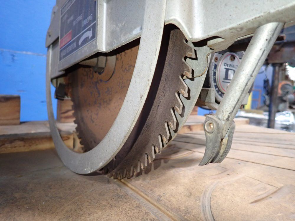 Black  Decker Radial Arm Saw