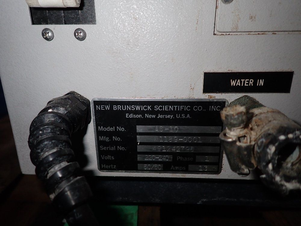 New Brunswick Scientific Agar Sterilizer - As10