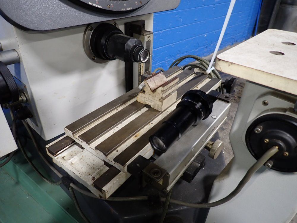 Mitutoyo Optical Comparator