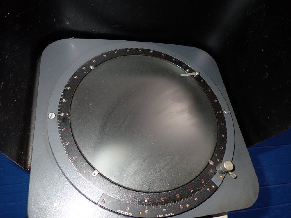 Mitutoyo Optical Comparator