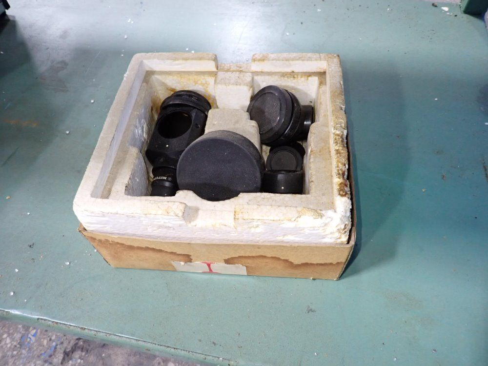 Mitutoyo Optical Comparator