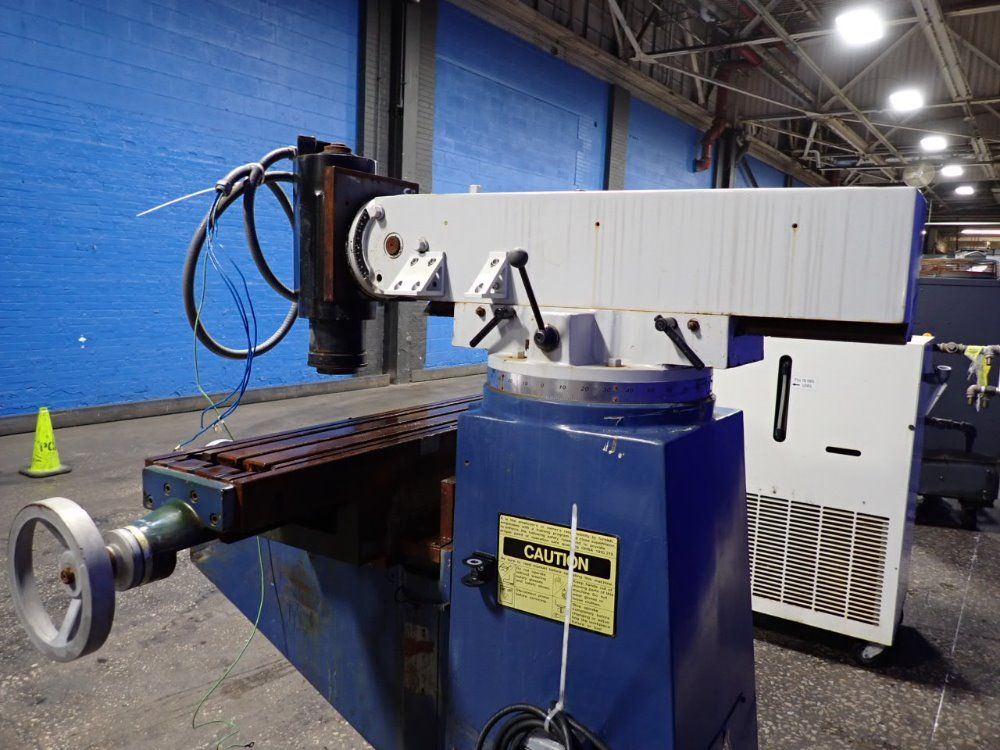 Yeong Chin 49"x9" Ycm-16 Vertical Mill - Ycm-16