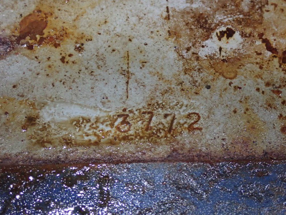 Yeong Chin 49"x9" Ycm-16 Vertical Mill - Ycm-16