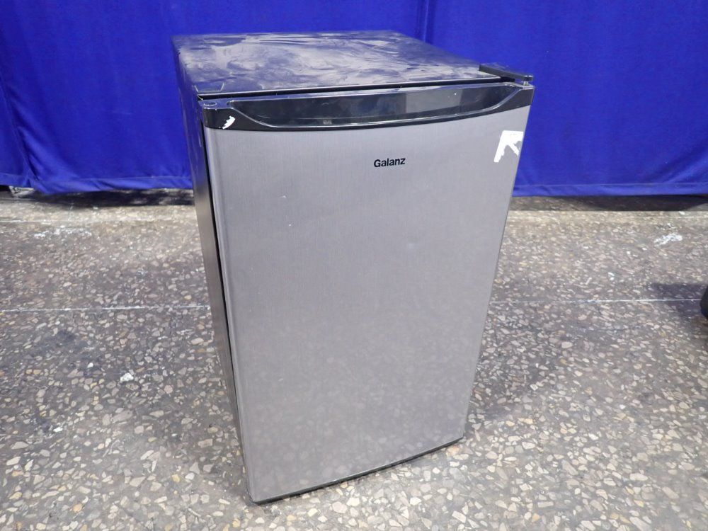 Galanz Refrigerator - Gl43s5
