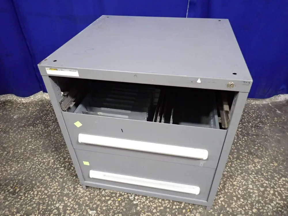 TOOL CABINET