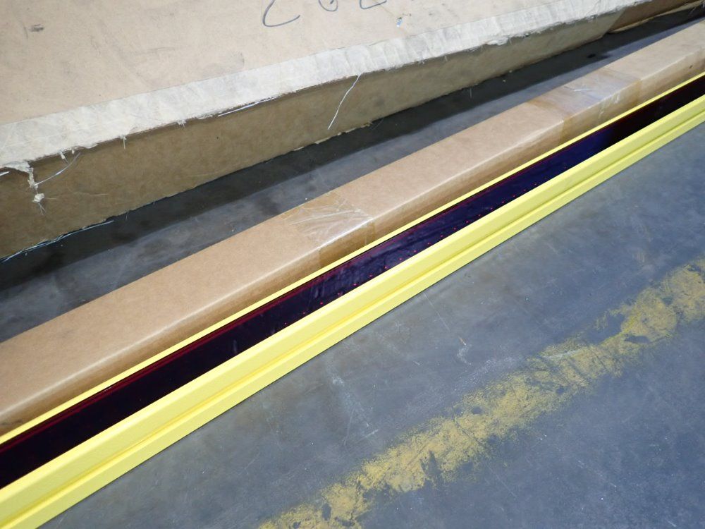 Banner 60"x1" Light Curtain - Slse30-1500q5nt