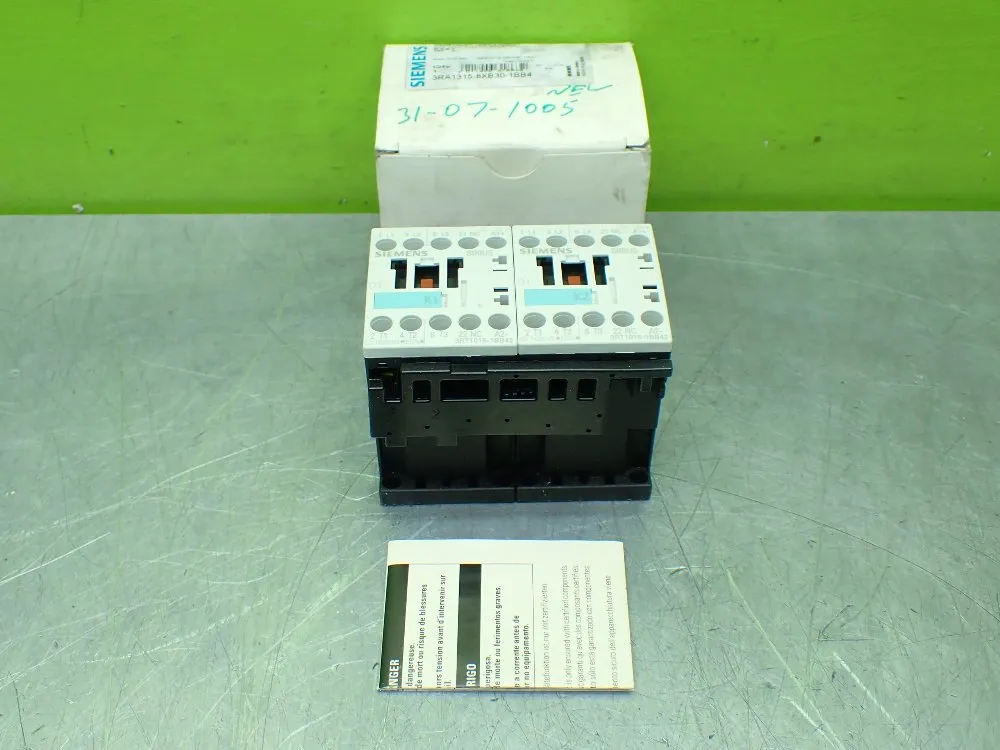 Siemens Reversing Contactor. - 3ra1315-8xb30-1bb4