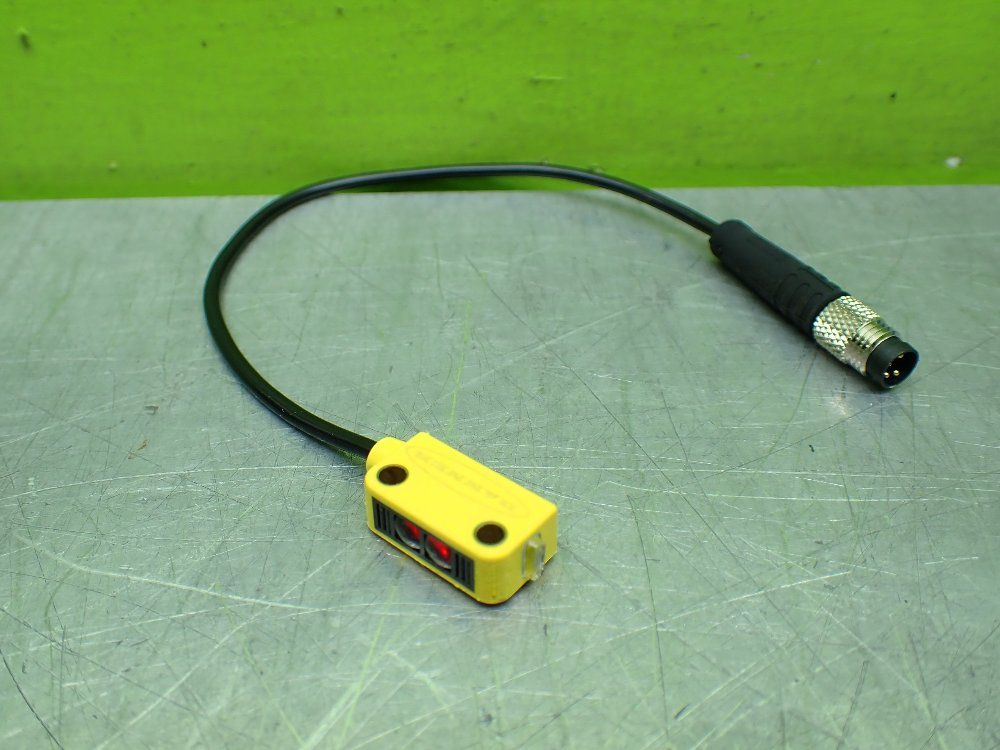 Banner 50mm Range World-beam Q12 Miniature Self-contained Photoelectric Sensor. - Q12ab6ff50q