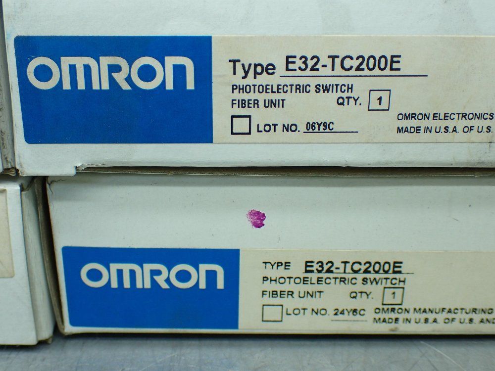 Omron Photoelectric Switch Fiber Units, Lot Of 5. - E32-tc200e