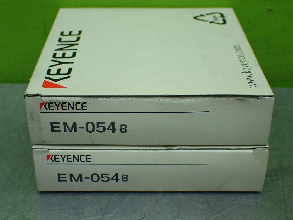 Keyence Shielded Type Proximity Sensors. Lot Of 2 - Em-054