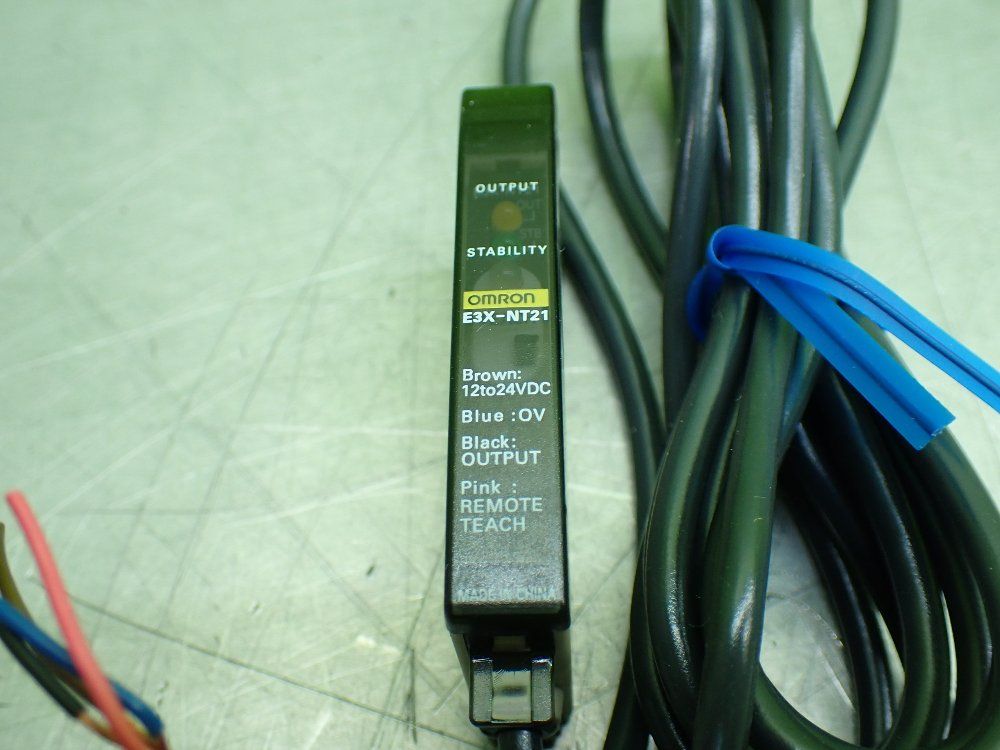 Omron Fiber Optic Amplifier Sensors. Lot Of 2 - E3x-nt21