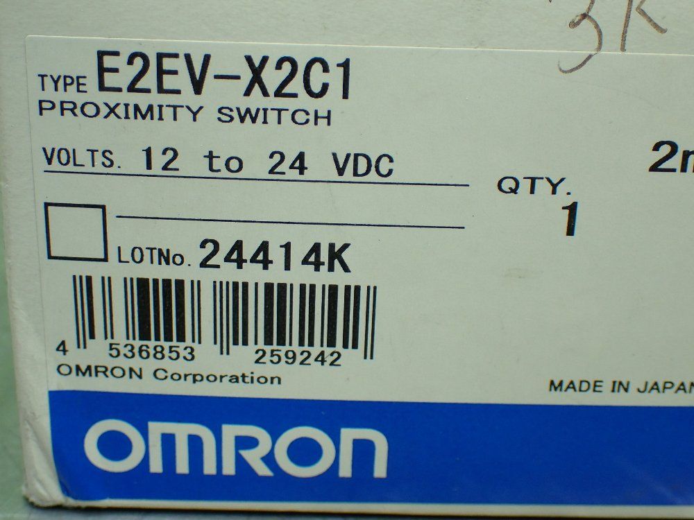Omron Proximity Switch. - E2ev-x2c1