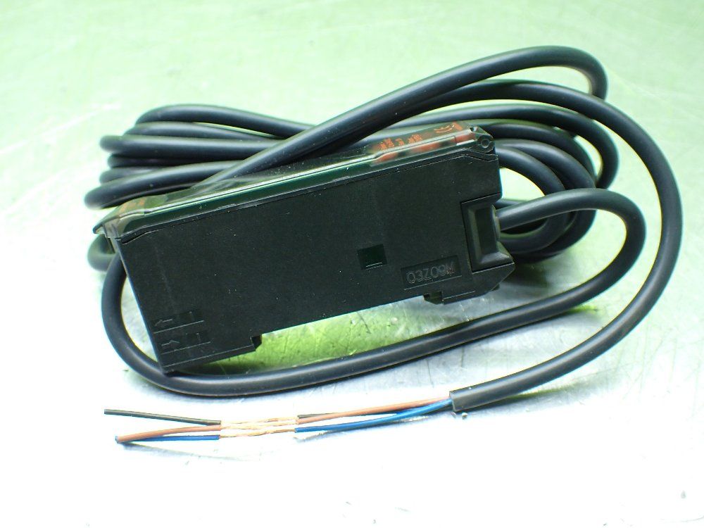 Omron Photoelectric Switches. Lot Of 2 - E3x-da11-s