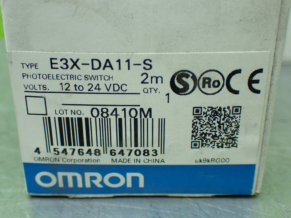 Omron Photoelectric Switches. Lot Of 2 - E3x-da11-s