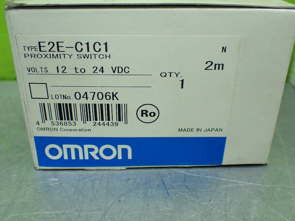 Omron Proximity Switches. Lot Of 2 - E2e-c1c1